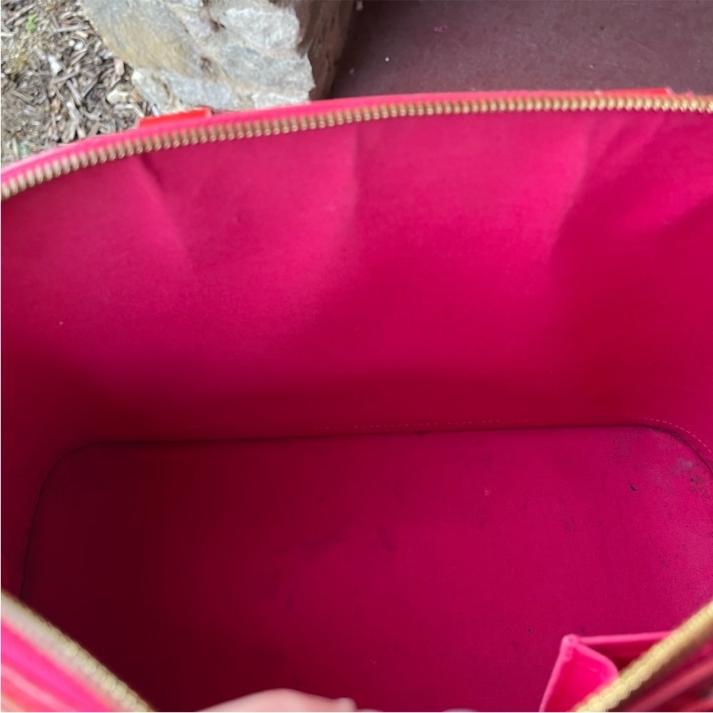 Authentic Louis Vuitton Alma Vernis GM - Picture 15 of 16